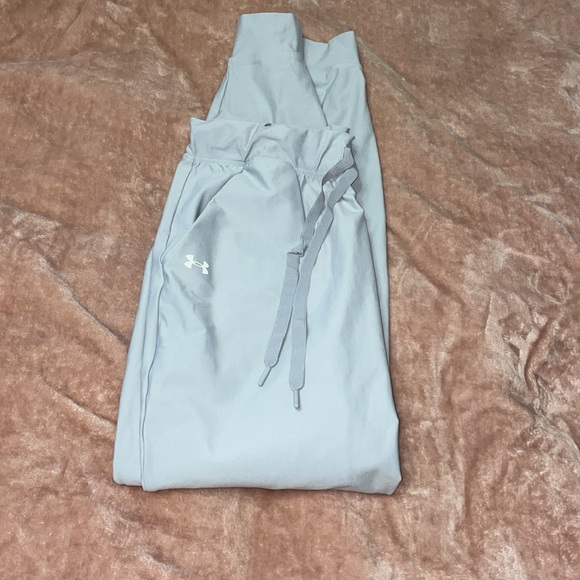 Activewear joggers - Picture 3 of 3